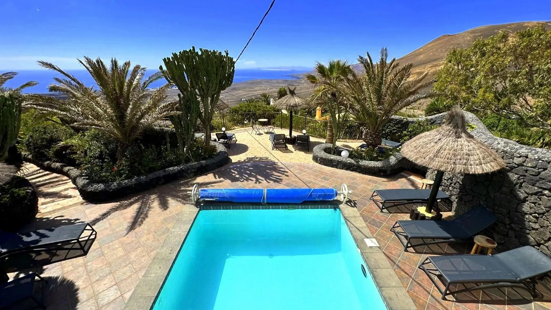 Ferienhaus Feliz - Sauna, Beheizter Pool, Sonnenbett, Spielplatz, 2X2 M Bett Tías Spanien