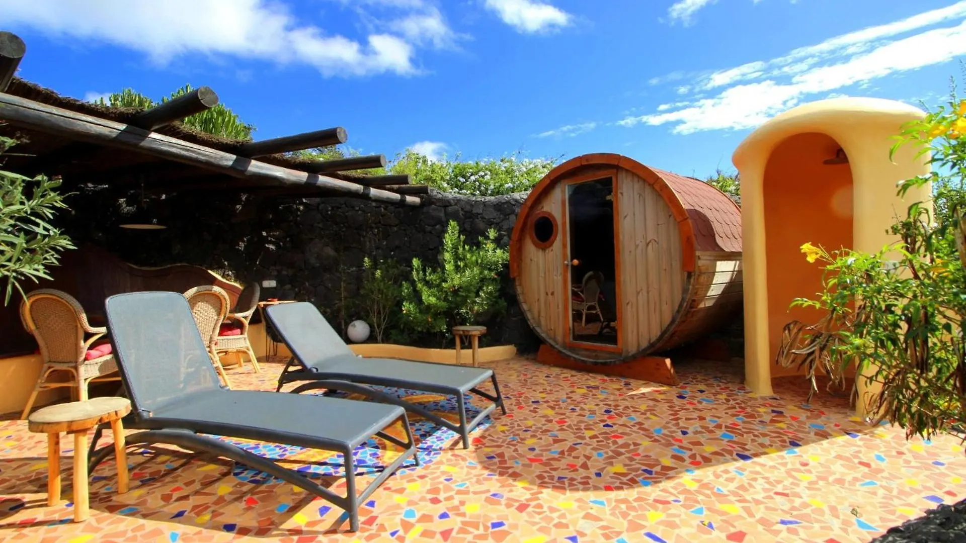 Holiday home Feliz - Sauna, Beheizter Pool, Sonnenbett, Spielplatz, 2X2 M Bett Tias